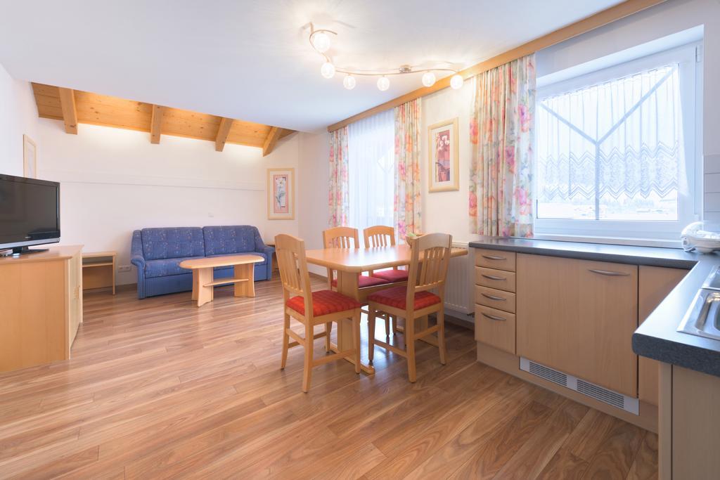 Haus Meneweger Leilighet Flachau Eksteriør bilde